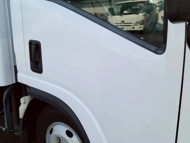 いすゞ エルフ TPG-NMR85AN(2WD)の写真34
