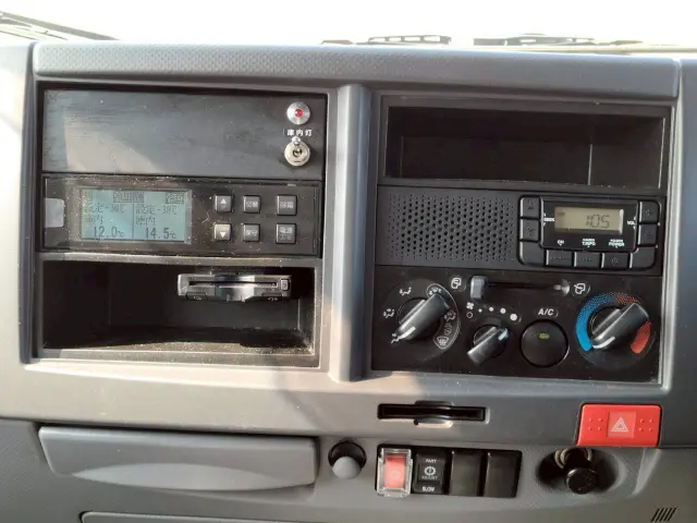 いすゞ エルフ TPG-NMR85AN(2WD)の写真46