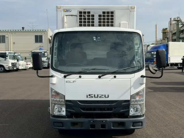 いすゞ エルフ TPG-NMR85AN(2WD)の写真2