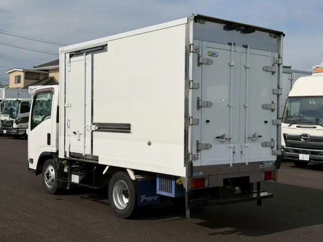 いすゞ エルフ TPG-NMR85AN(2WD)の写真6