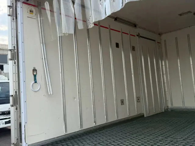 いすゞ エルフ TPG-NMR85AN(2WD)の写真10
