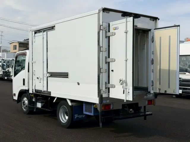 いすゞ エルフ TPG-NMR85AN(2WD)の写真18