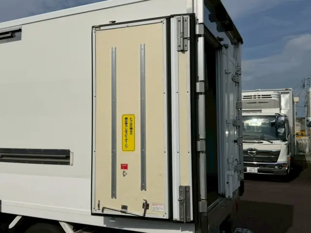 いすゞ エルフ TPG-NMR85AN(2WD)の写真19