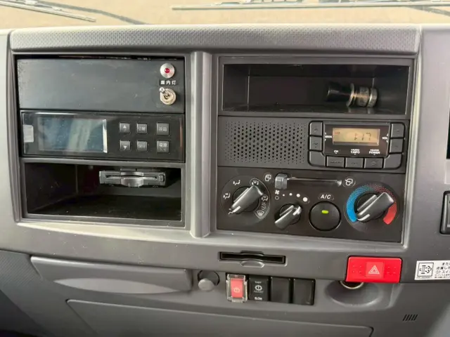 いすゞ エルフ TPG-NMR85AN(2WD)の写真48