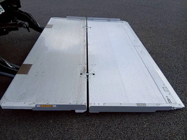 日野 レンジャー 2KG-FD2ABG(2WD)の写真17