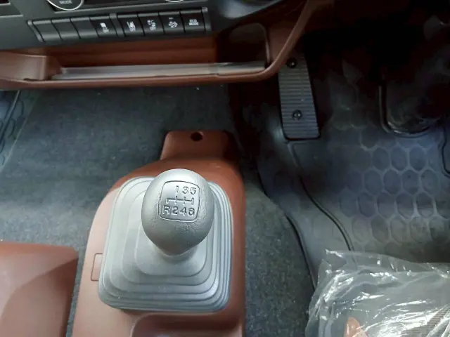 日野 レンジャー 2KG-FD2ABG(2WD)の写真37