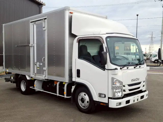 いすゞ エルフ TRG-NMR85N(2WD)の写真3