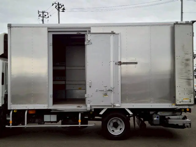 いすゞ エルフ TRG-NMR85N(2WD)の写真11