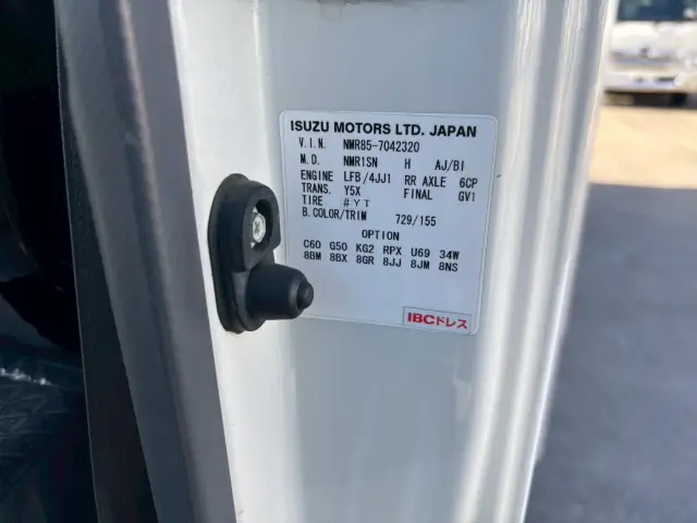 いすゞ エルフ TRG-NMR85N(2WD)の写真30