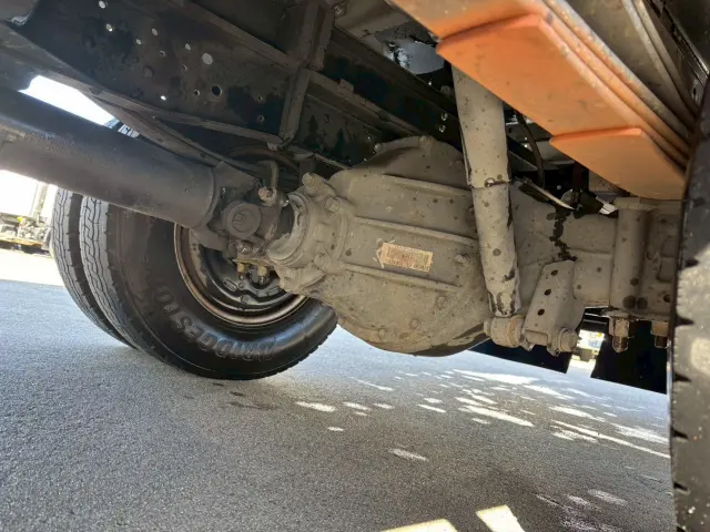 いすゞ エルフ TRG-NMR85N(2WD)の写真32