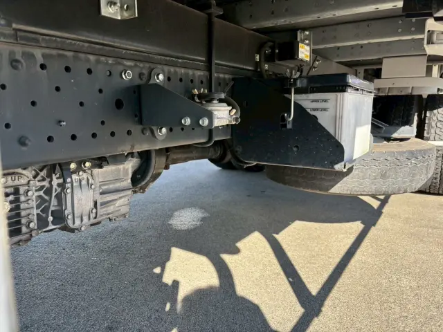 いすゞ エルフ TRG-NMR85N(2WD)の写真34