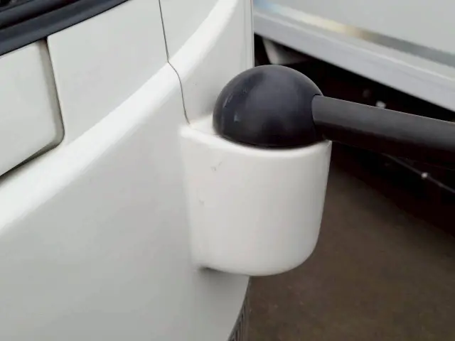 いすゞ エルフ TRG-NMR85N(2WD)の写真35