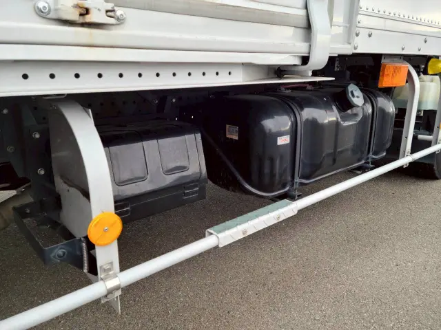 いすゞ エルフ TRG-NMR85N(2WD)の写真41