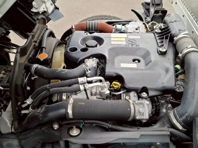 いすゞ エルフ TRG-NMR85N(2WD)の写真43