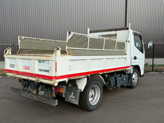 三菱 キャンター TKG-FBA60(2WD)の写真4