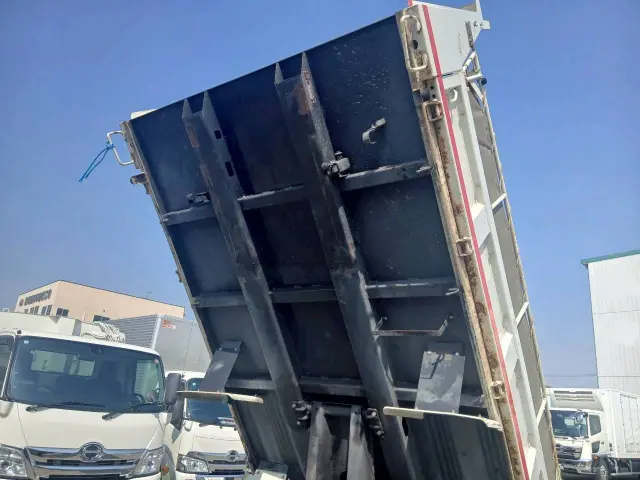 三菱 キャンター TKG-FBA60(2WD)の写真11