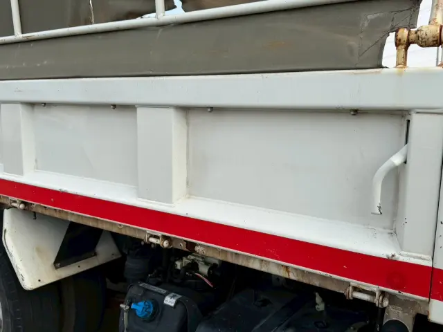 三菱 キャンター TKG-FBA60(2WD)の写真16