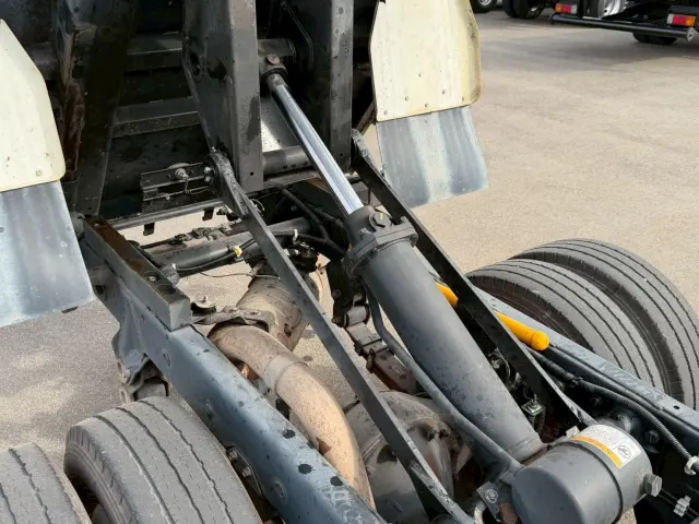 三菱 キャンター TKG-FBA60(2WD)の写真25