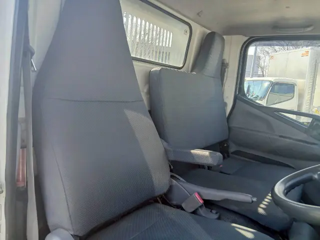 三菱 キャンター TKG-FBA60(2WD)の写真33