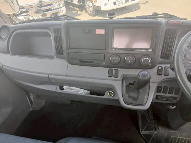 三菱 キャンター TKG-FBA60(2WD)の写真34