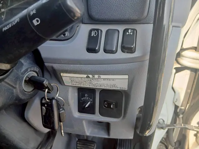 三菱 キャンター TKG-FBA60(2WD)の写真37