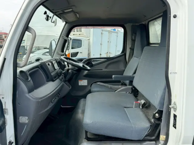 三菱 キャンター TKG-FBA60(2WD)の写真44