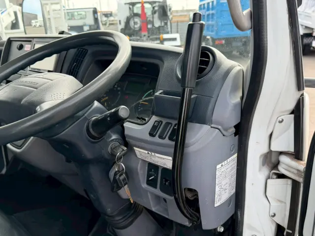 三菱 キャンター TKG-FBA60(2WD)の写真46