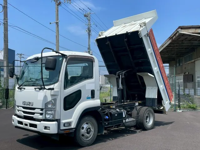 いすゞ フォワード 2PG-FRR90S1(2WD)の写真1