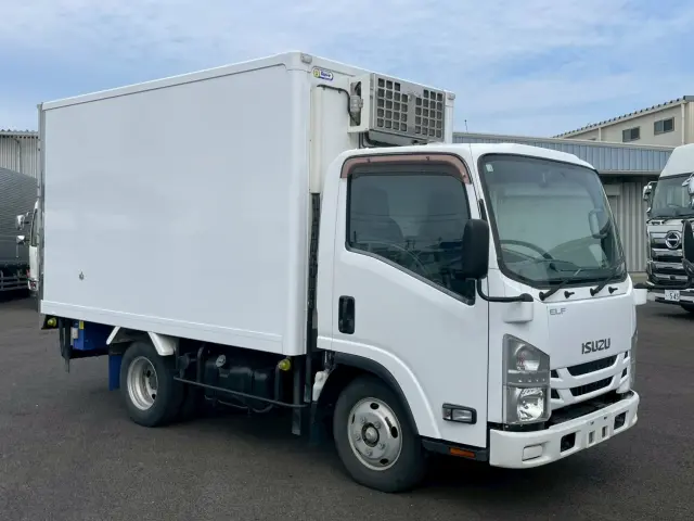 いすゞ エルフ TPG-NMR85AN(2WD)の写真3