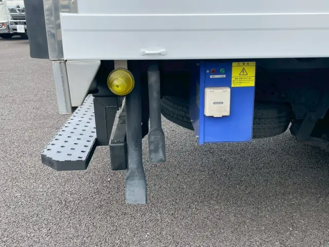 いすゞ エルフ TPG-NMR85AN(2WD)の写真17