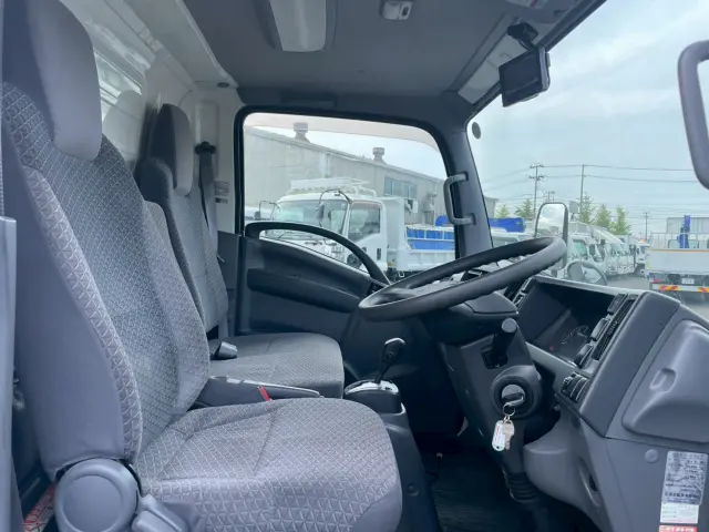 いすゞ エルフ TPG-NMR85AN(2WD)の写真31