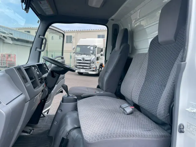 いすゞ エルフ TPG-NMR85AN(2WD)の写真32