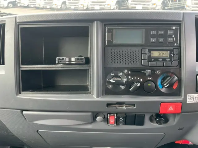 いすゞ エルフ TPG-NMR85AN(2WD)の写真35