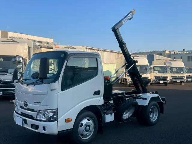 トヨタ ダイナ 2KG-XZU605(2WD)の写真1