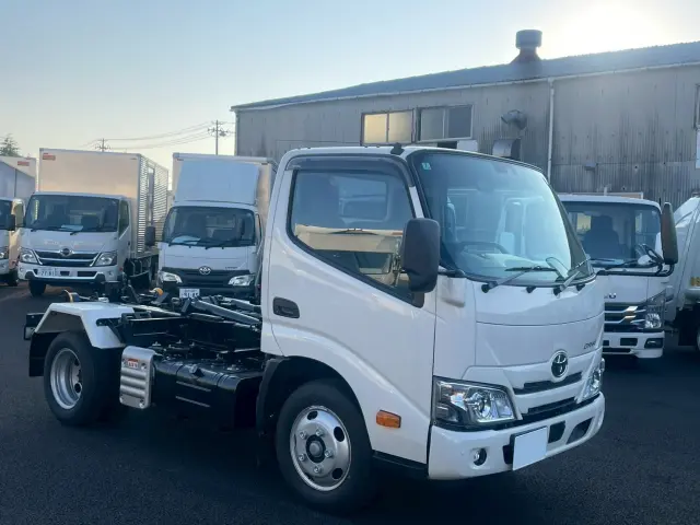 トヨタ ダイナ 2KG-XZU605(2WD)の写真3