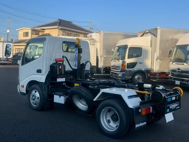 トヨタ ダイナ 2KG-XZU605(2WD)の写真6