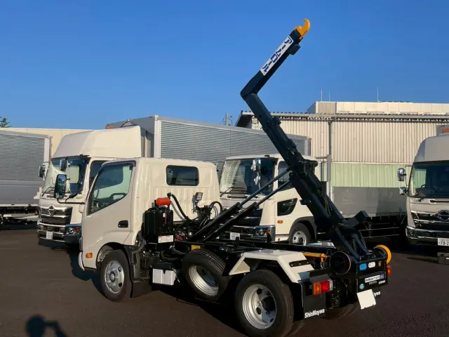 トヨタ ダイナ 2KG-XZU605(2WD)の写真10