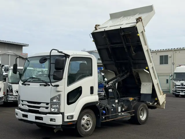 いすゞ フォワード 2RG-FRR90(2WD)の写真1