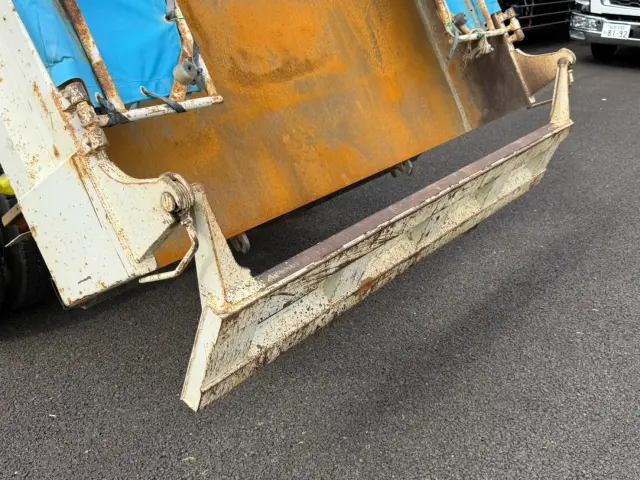いすゞ フォワード 2RG-FRR90(2WD)の写真12