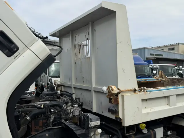 いすゞ フォワード 2RG-FRR90(2WD)の写真14