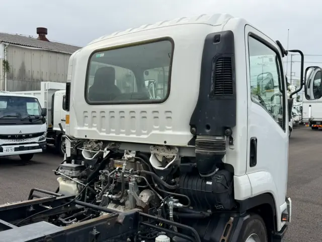 いすゞ フォワード 2RG-FRR90(2WD)の写真17
