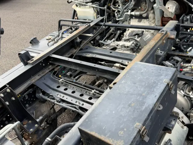 いすゞ フォワード 2RG-FRR90(2WD)の写真32