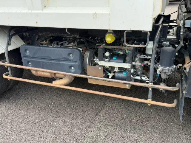 いすゞ フォワード 2RG-FRR90(2WD)の写真35