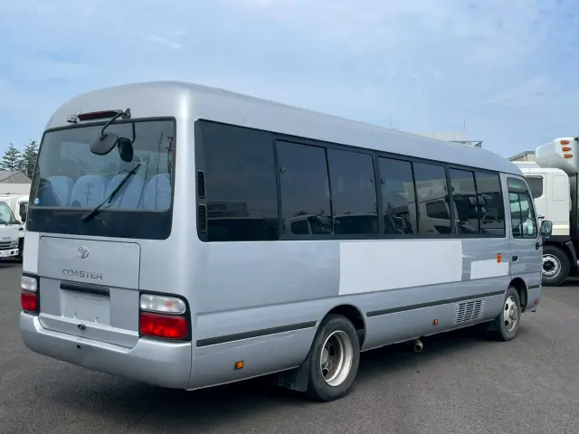 トヨタ コースター SDG-XZB51(2WD)の写真4
