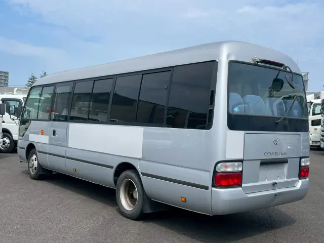 トヨタ コースター SDG-XZB51(2WD)の写真6