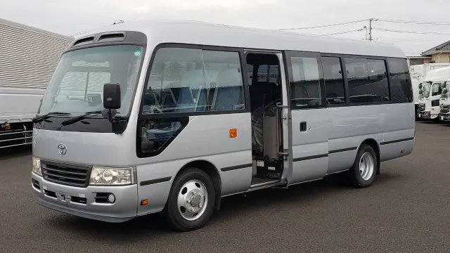 トヨタ コースター SDG-XZB51(2WD)の写真7