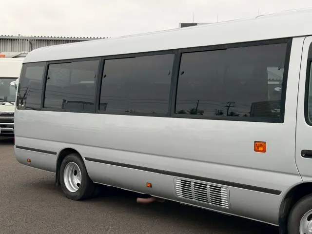 トヨタ コースター SDG-XZB51(2WD)の写真10