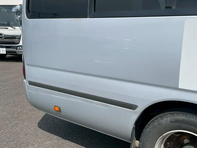 トヨタ コースター SDG-XZB51(2WD)の写真13