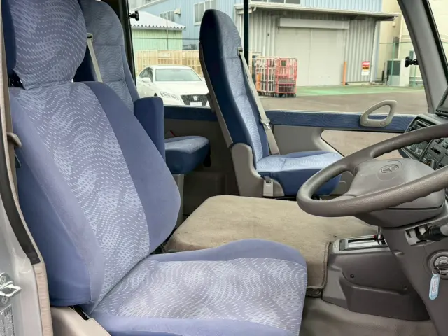 トヨタ コースター SDG-XZB51(2WD)の写真28