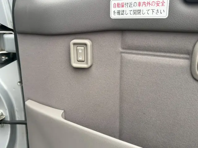 トヨタ コースター SDG-XZB51(2WD)の写真38